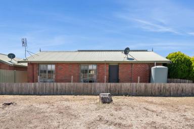 Unit For Sale - VIC - Heathcote - 3523 - Easy Living in the Heart of Heathcote  (Image 2)