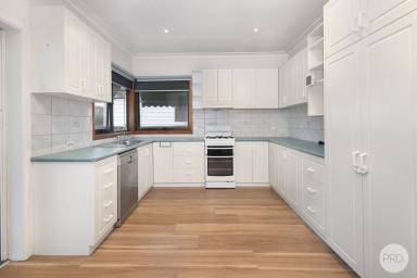 House For Sale - VIC - Wendouree - 3355 - Fabulous Bungalow Out The Back!  (Image 2)