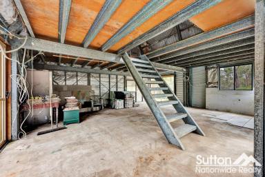 House For Sale - QLD - Horse Camp - 4671 - Restore the Dream - Barn-Style Retreat on Almost 28 Acres  (Image 2)