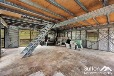 House For Sale - QLD - Horse Camp - 4671 - Restore the Dream - Barn-Style Retreat on Almost 28 Acres  (Image 2)