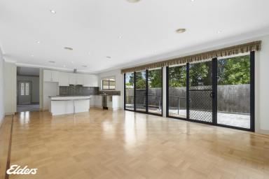 Townhouse For Lease - VIC - Yarram - 3971 - Modern townhouse in Yarram.  (Image 2)