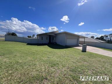 House For Sale - QLD - Kingaroy - 4610 - Immediate Occupancy available, 1,075m2 corner allotment Hospital hill  (Image 2)