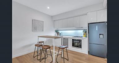 Unit For Lease - VIC - Beaumaris - 3193 - CONTEMPORARY STYLE | BAYSIDE LIVING | UNBEATABLE LOCATION  (Image 2)