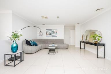 House For Sale - WA - Jindalee - 6036 - Beachside Beauty.  (Image 2)