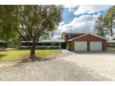 Lifestyle For Sale - NSW - Rainbow Flat - 2430 - Forster Hinterland Escape  (Image 2)