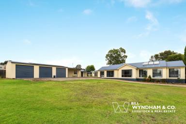 House For Sale - VIC - Nicholson - 3882 - River Views in the Heart of Nicholson  (Image 2)