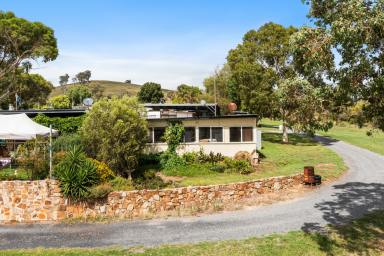 Unit For Sale - NSW - Cudgegong - 2850 - YOUR WATERFRONT ESCAPE AWAITS  (Image 2)