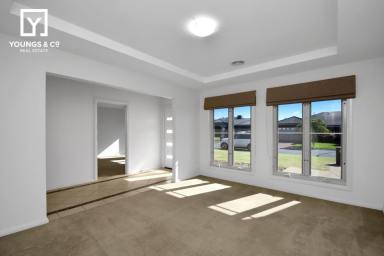 House For Sale - VIC - Shepparton - 3630 - A Great Family Home - 4 Bedrooms, 3 Living Areas - Popular North Location  (Image 2)