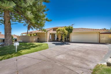 House For Sale - WA - Mullaloo - 6027 - HEALTHY BEACHSIDE LIFESTYLE IN A PREMIUM CUL DE SAC LOCATION!!  (Image 2)