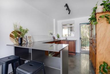 Apartment For Sale - WA - Fremantle - 6160 - North Facing Renovated Apartment with Rooftop Terrace  (Image 2)