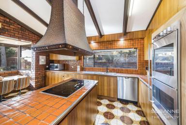 House For Sale - WA - Lesmurdie - 6076 - Architect-Designed Residence with Panoramic Views  (Image 2)