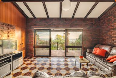 House For Sale - WA - Lesmurdie - 6076 - Architect-Designed Residence with Panoramic Views  (Image 2)