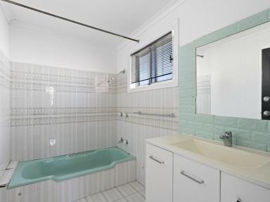 House For Lease - NSW - Taree - 2430 - Convenient Living Close to Town Amenities  (Image 2)