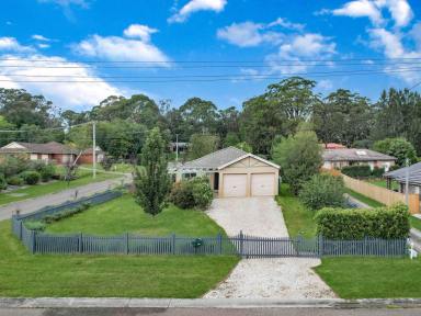 House For Sale - NSW - Bundanoon - 2578 - Large Family Home on Corner Block - Potential Subdivision STCA  (Image 2)
