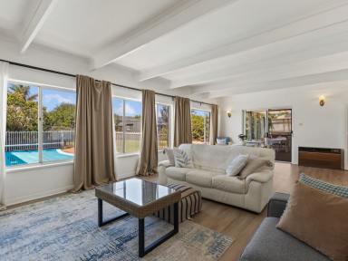 House For Sale - SA - Clovelly Park - 5042 - Solid Brick Family Entertainer Home with Pool and Huge block! Approx. 875sqm  (Image 2)