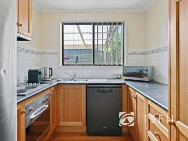 Unit For Sale - VIC - Flora Hill - 3550 - Low-maintenance Investment Opportunity  (Image 2)