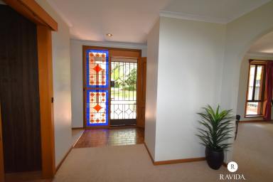 House For Lease - VIC - Beechworth - 3747 - SOLID FAMILY HOME  (Image 2)