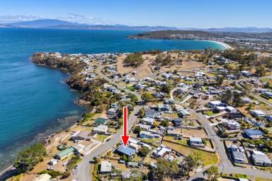 House For Sale - TAS - Primrose Sands - 7173 - Elevated Entertainer with Panoramic Ocean Outlook  (Image 2)