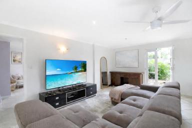 House For Sale - QLD - Macleay Island - 4184 - Unbeatable Convenience, A Touch of Character & A Place That Feels Like Home  (Image 2)
