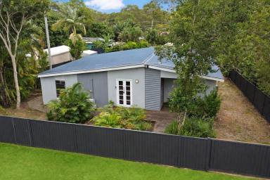 House For Sale - QLD - Macleay Island - 4184 - Unbeatable Convenience, A Touch of Character & A Place That Feels Like Home  (Image 2)