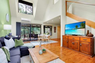 House For Sale - QLD - Macleay Island - 4184 - Immaculate Cottage-Style Home  (Image 2)