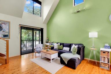 House For Sale - QLD - Macleay Island - 4184 - Immaculate Cottage-Style Home  (Image 2)