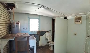 House For Sale - SA - Quorn - 5433 - Quorn Cottage Renovation Opportunity with Endless Potential  (Image 2)