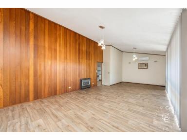 House For Sale - SA - Mannum - 5238 - Affordable Brick Home in a Very Convenient Location  (Image 2)