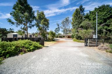House For Sale - WA - Casuarina - 6167 - Timeless Country Elegance on 1.81 Hectares – Your Perfect Casuarina Retreat  (Image 2)