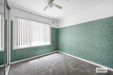 House For Lease - NSW - Lake Heights - 2502 - Lakefront Living with Stunning Views  (Image 2)