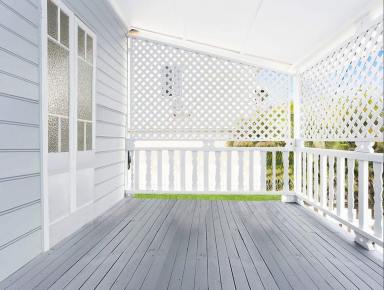 House For Lease - QLD - Depot Hill - 4700 - Neat and tidy property close to the CBD!  (Image 2)