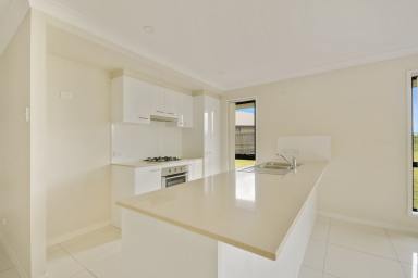 Unit Leased - QLD - Wyreema - 4352 - Views overlooking the Valley!  (Image 2)