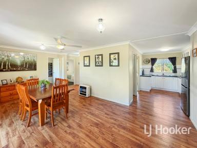 House For Sale - NSW - Inverell - 2360 - Modern Family Living with Stunning Bushland Outlook  (Image 2)