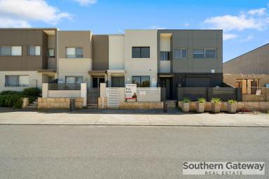 House For Sale - WA - Orelia - 6167 - DREAM LIVING WITHOUT WAITING TO BUILD INVESTMENT or FIRST HOME  (Image 2)