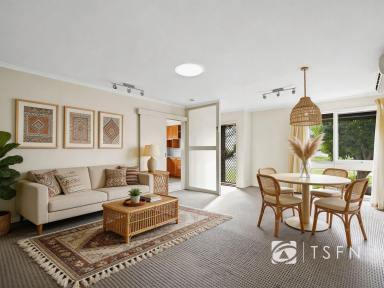 House For Sale - VIC - Kennington - 3550 - Low-Maintenance Two Bedroom Unit in Kennington  (Image 2)
