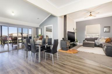 House For Sale - VIC - Irymple - 3498 - TIMELESS CHARACTER ON A QUARTER ACRE  (Image 2)