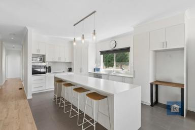 House For Sale - VIC - Colac - 3250 - Stylish Living with Space for Everyone... (Image 2)