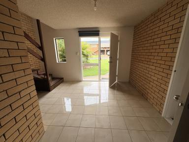 Townhouse For Lease - NSW - Grafton - 2460 - Beautifully renovated townhouse  (Image 2)