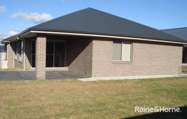 House For Lease - NSW - Renwick - 2575 - Enjoy relaxed living in this lovely Renwick home!  (Image 2)