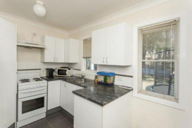 House For Lease - NSW - Raymond Terrace - 2324 - NEAT AND TIDY 3 BEDROOM HOME!  (Image 2)