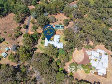 House For Sale - WA - Margaret River - 6285 - WILDLIFE SANCTUARY / SPACIOUS FAMILY RETREAT  (Image 2)