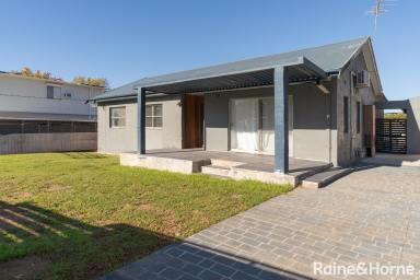 House For Lease - NSW - Kooringal - 2650 - SPACIOUS KOORINGAL LIVING  (Image 2)