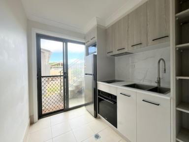 Unit For Lease - NSW - Manning Point - 2430 - FULLY FURNISHED COASTAL LIVING IN BEAUTIFUL MANNING POINT  (Image 2)