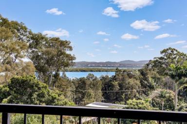 House For Sale - QLD - Macleay Island - 4184 - Dual Living & Water Views – $870 Per Week Combined Rent  (Image 2)