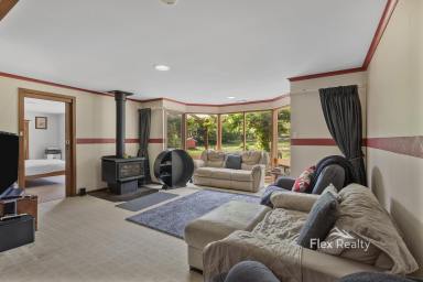 House For Sale - TAS - Rocky Cape - 7321 - Stanfield Gardens – Country Living on 8.89 Acres  (Image 2)