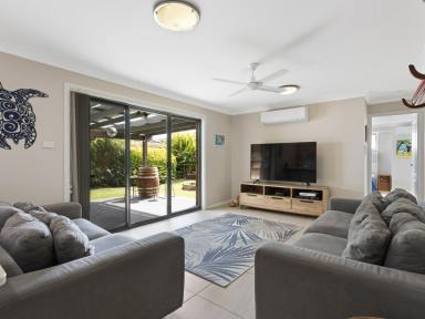 House For Lease - NSW - Old Bar - 2430 - Luxury Coastal Living 4 Beds & Outdoor Spa  (Image 2)