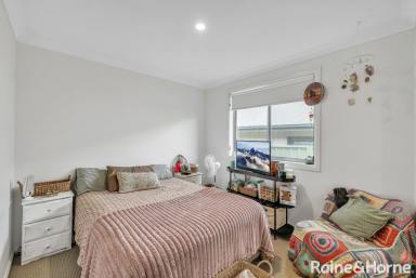 Duplex/Semi-detached For Sale - NSW - Nowra - 2541 - Dual income under one roof  (Image 2)