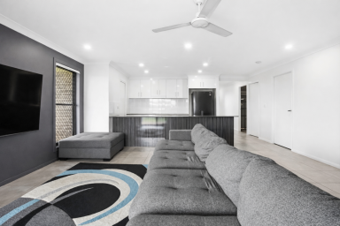 House For Lease - QLD - Gracemere - 4702 - Modern Family Living in a Near-New Home  (Image 2)