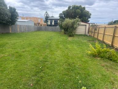 Residential Block For Sale - VIC - Apollo Bay - 3233 - For sale - 600m2 Allotment with ocean views  (Image 2)