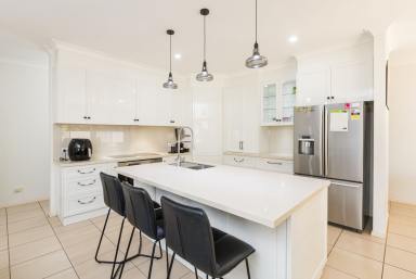 House For Sale - VIC - Mildura - 3500 - Luxury Family Living  (Image 2)